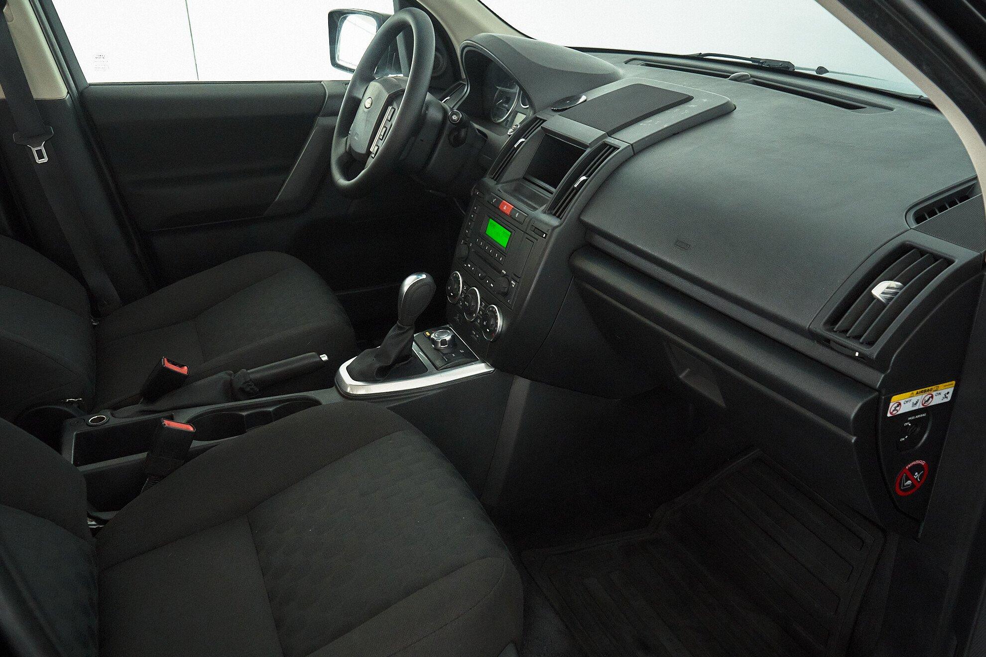 Land Rover Freelander 2009, черный