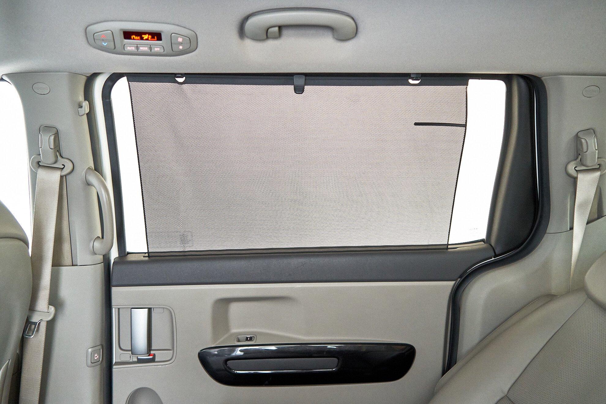 Kia Carnival 2017, белый