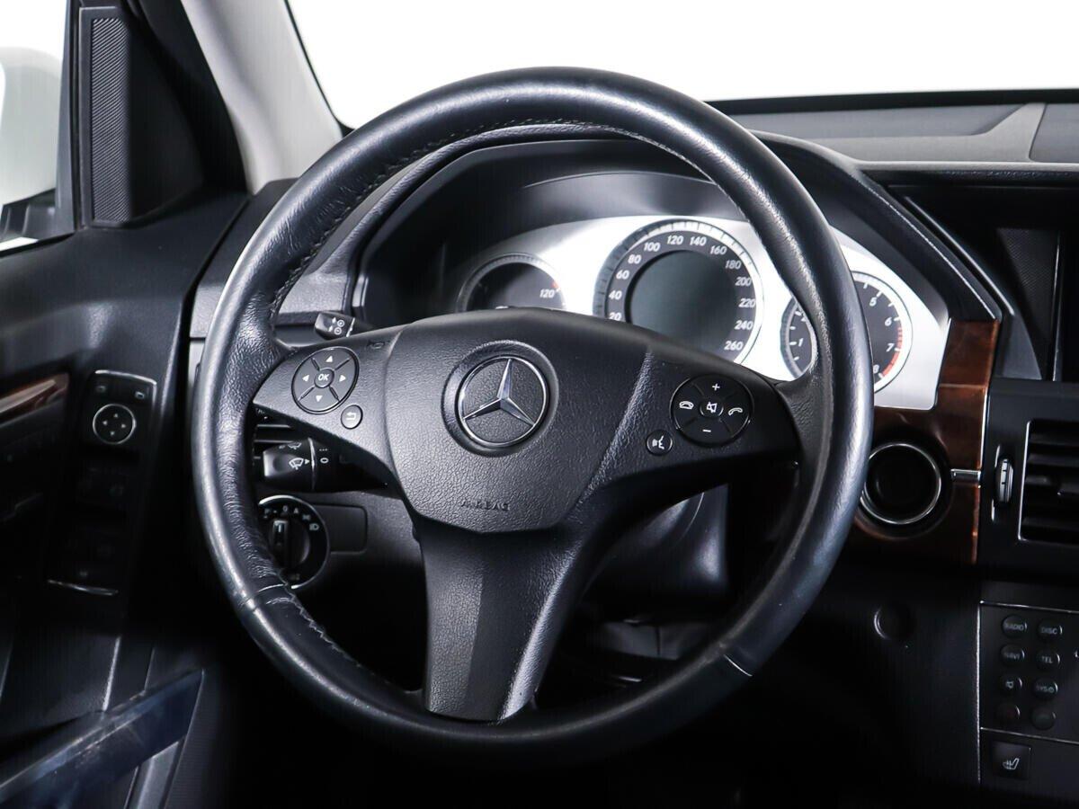 Mercedes-Benz GLK-Класс 2012, белый