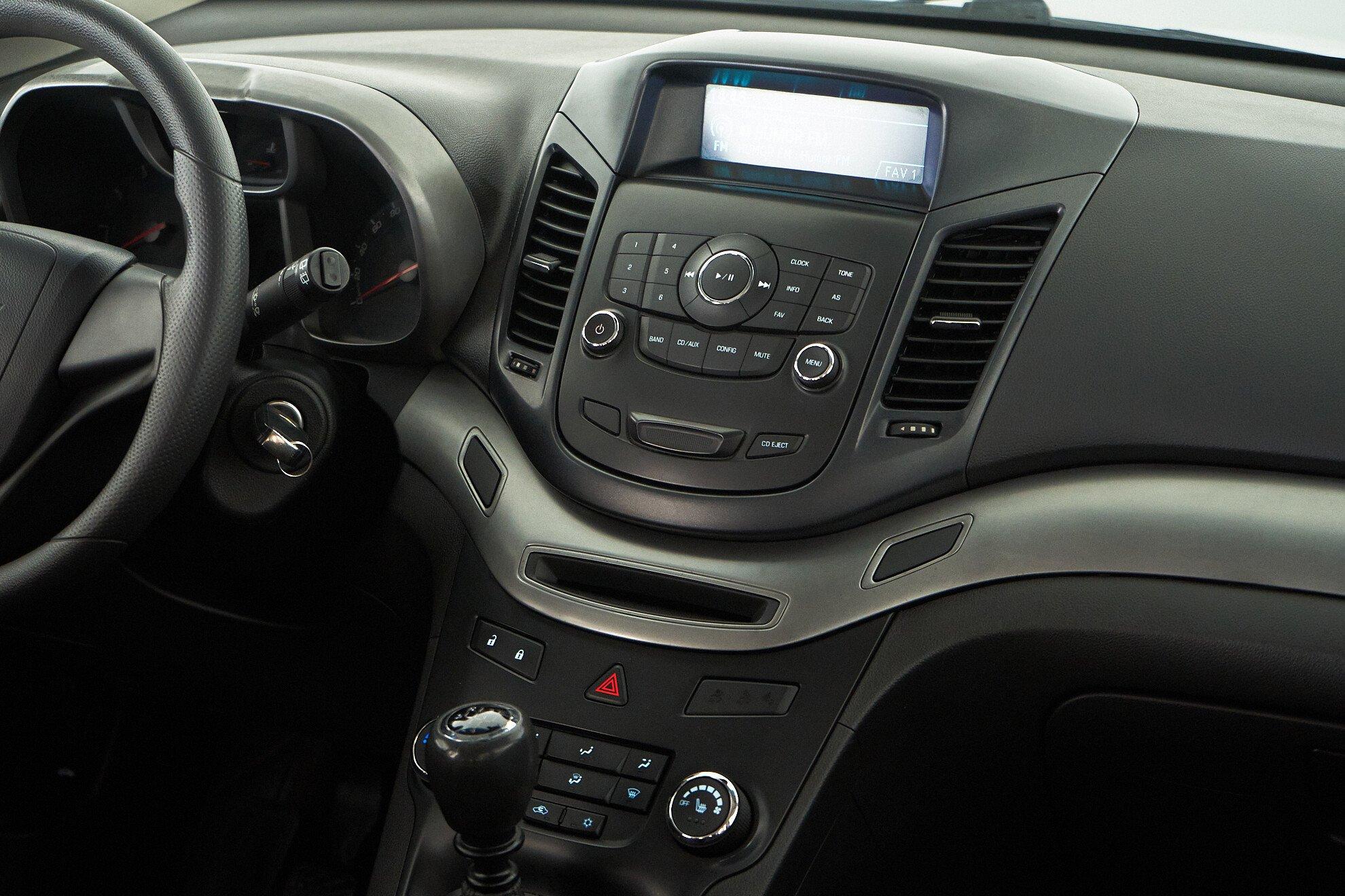 Chevrolet Orlando 2014, белый
