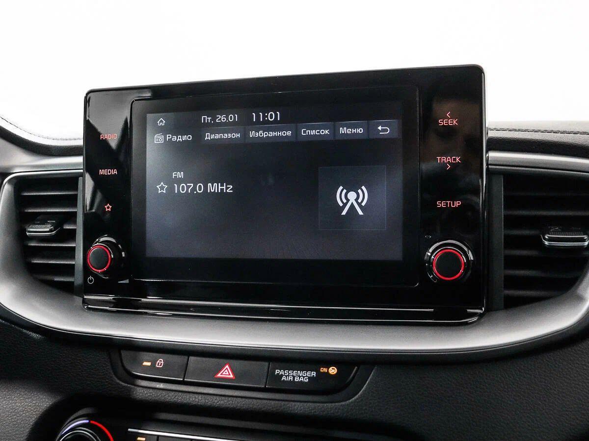 Kia Ceed 2022, серебряный