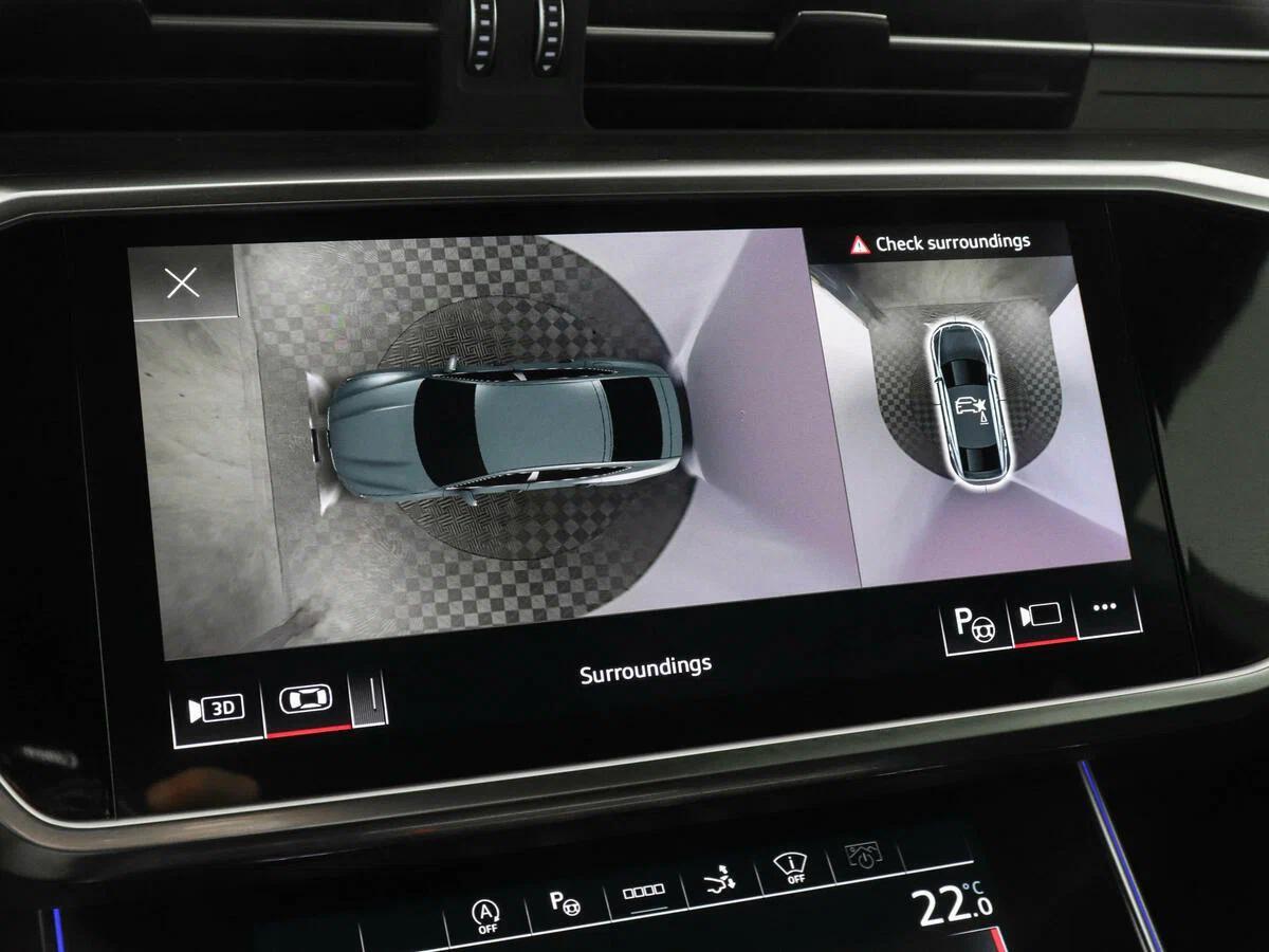 Audi A7 2021, серый