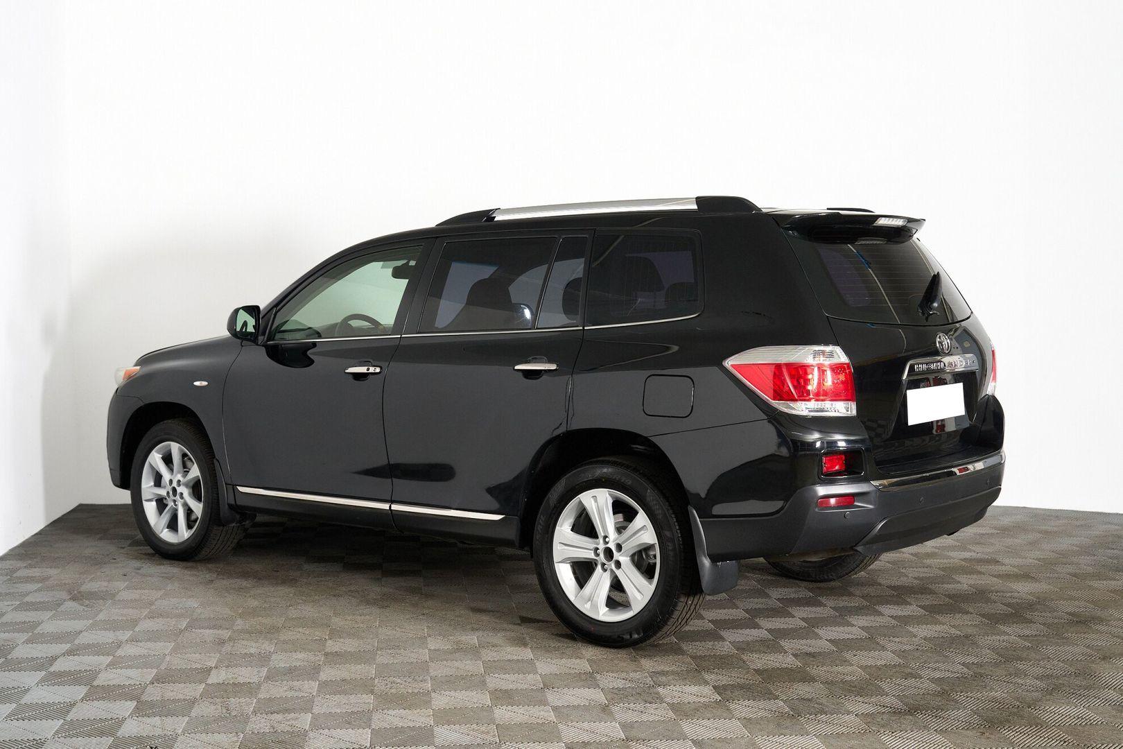 Toyota Highlander 2013, черный
