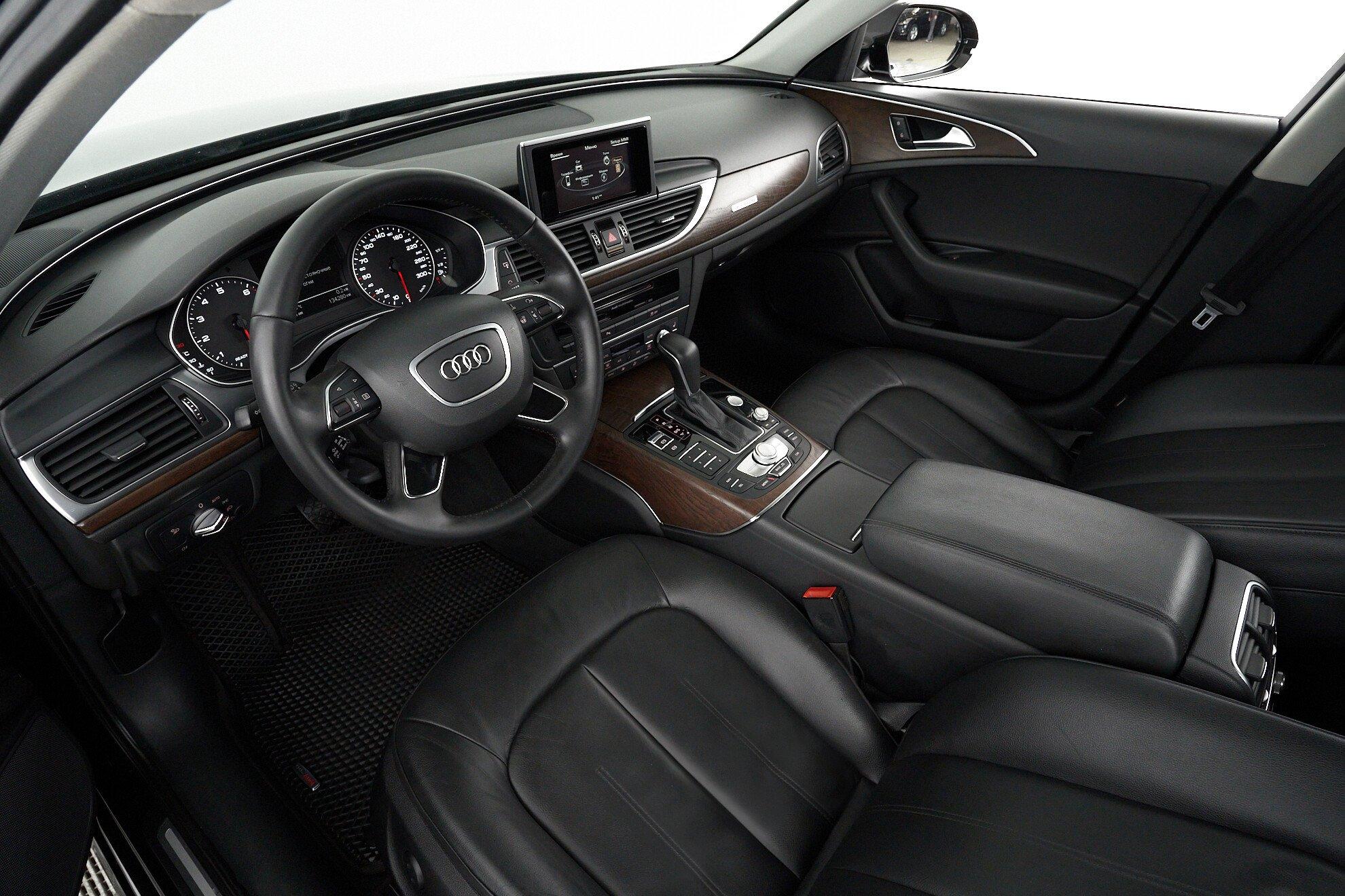 Audi A6 2017, черный