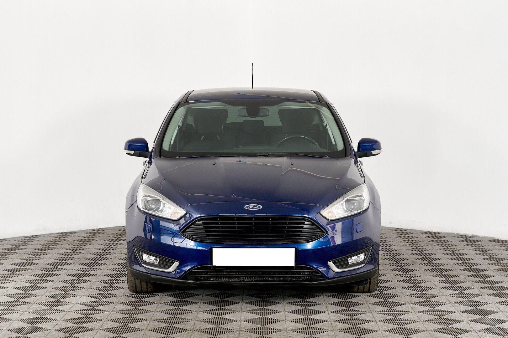 Ford Focus 2018, синий