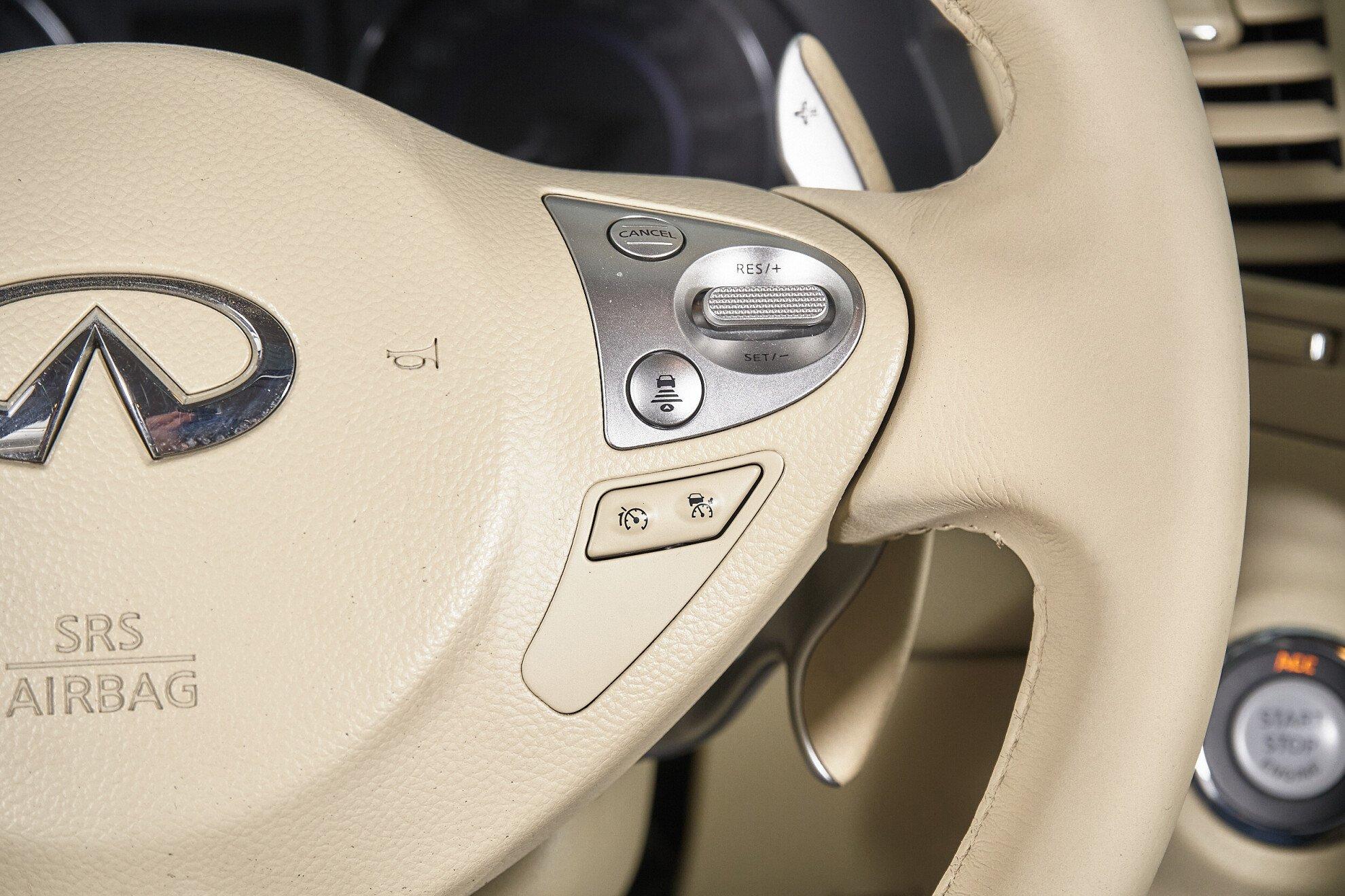 Infiniti FX 2013, черный