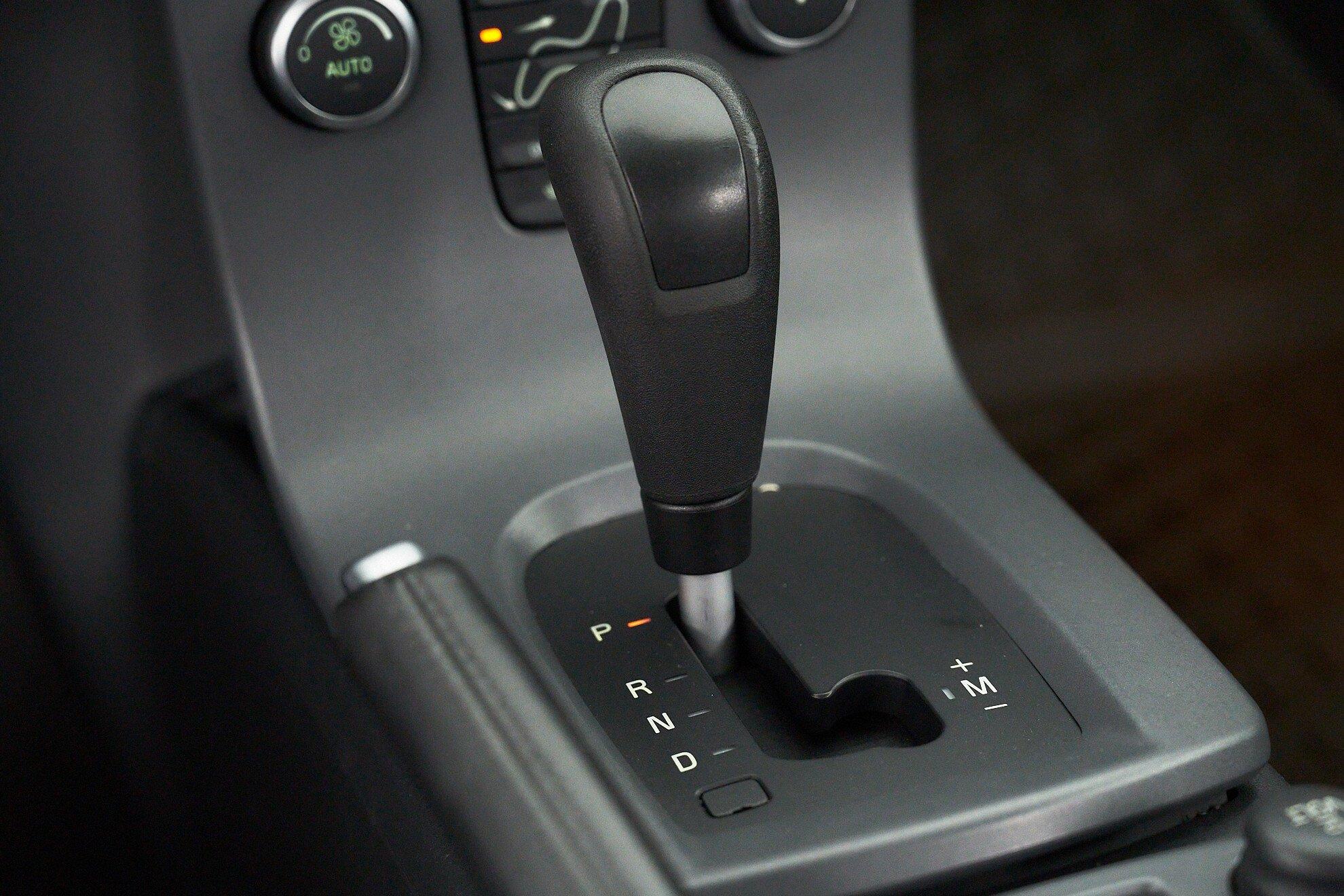 Volvo S40 2012, черный