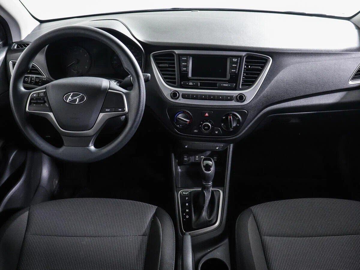 Hyundai Solaris 2019, черный