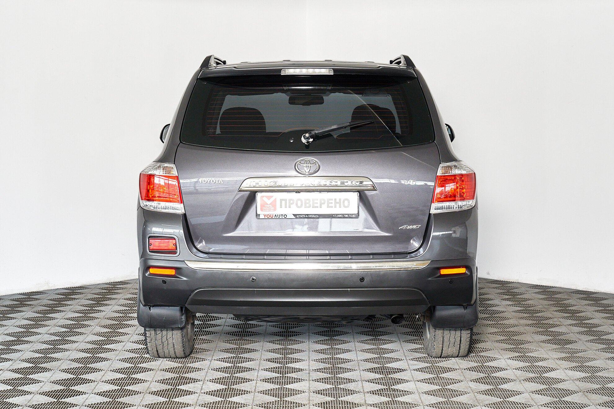 Toyota Highlander 2013, серый