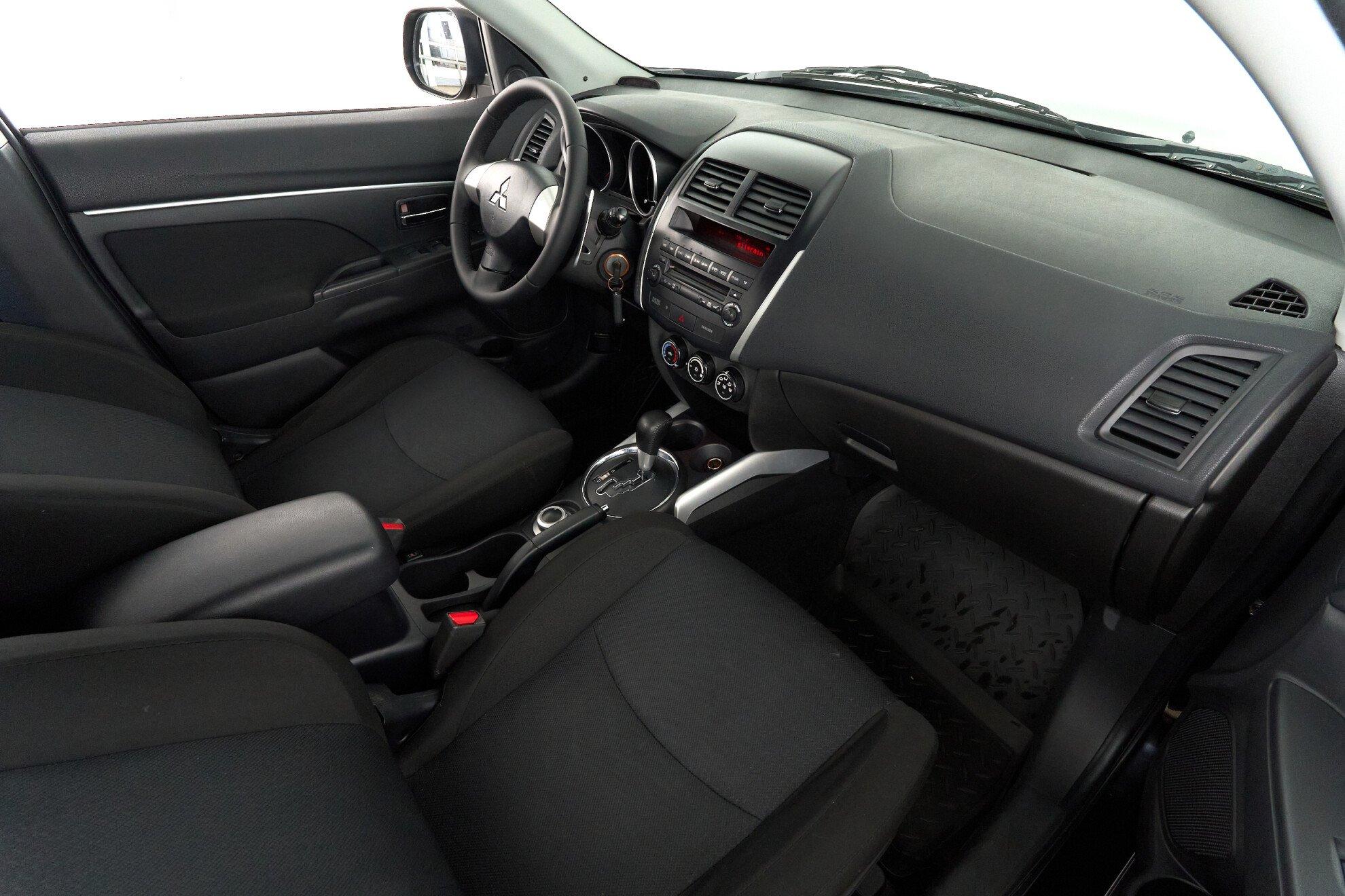 Mitsubishi ASX 2012, черный