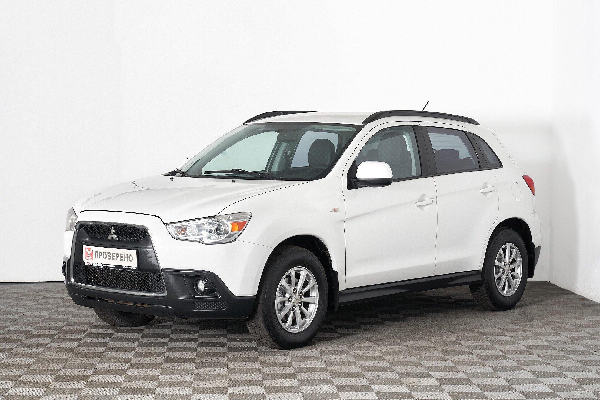 Mitsubishi ASX 2012, белый