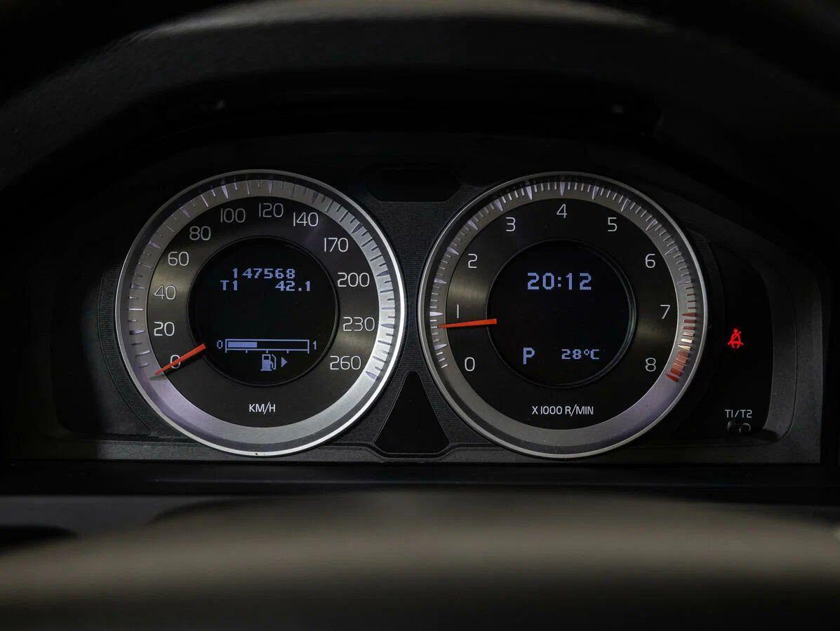 Volvo V60 2011, синий