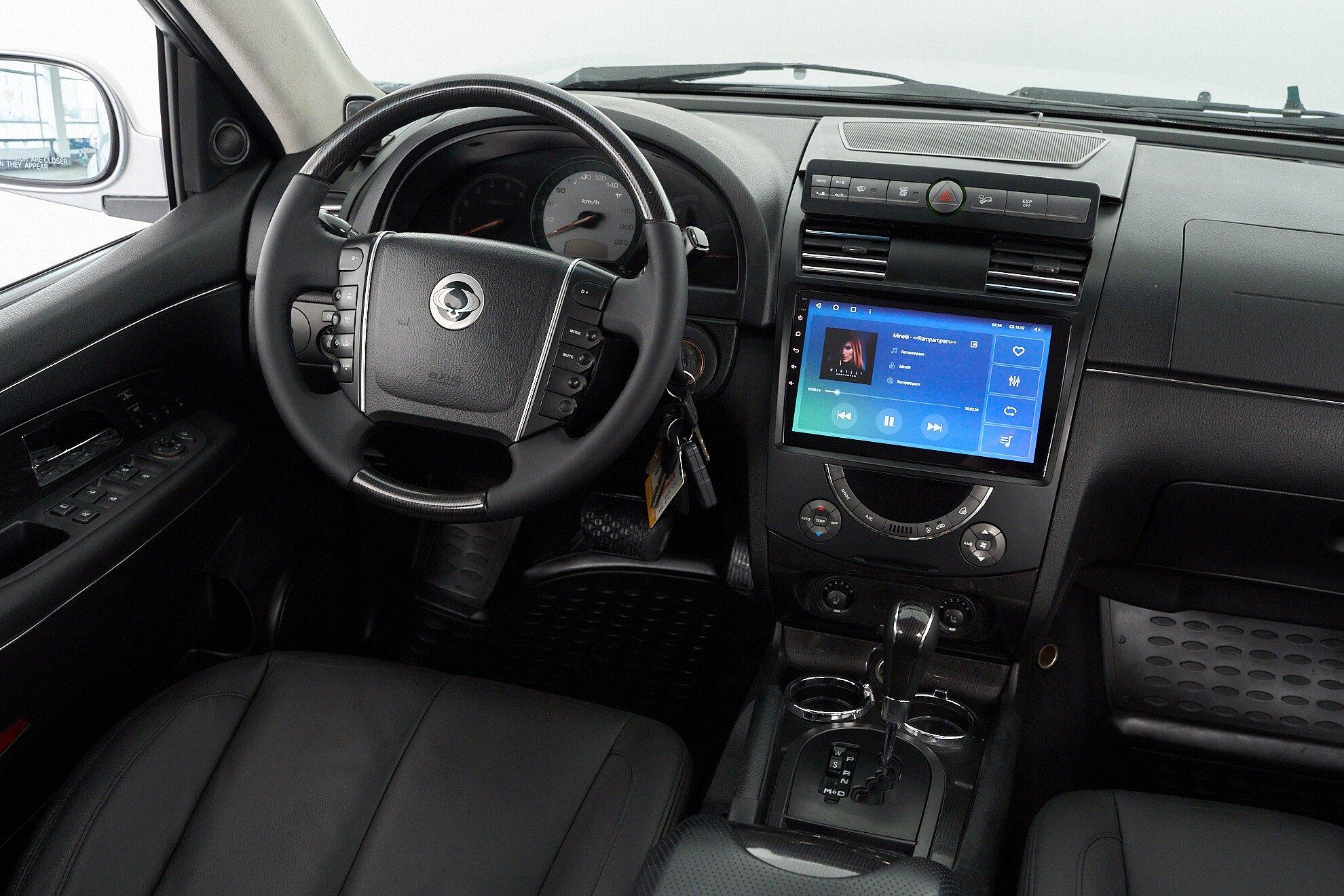 SsangYong Rexton 2010, серебряный