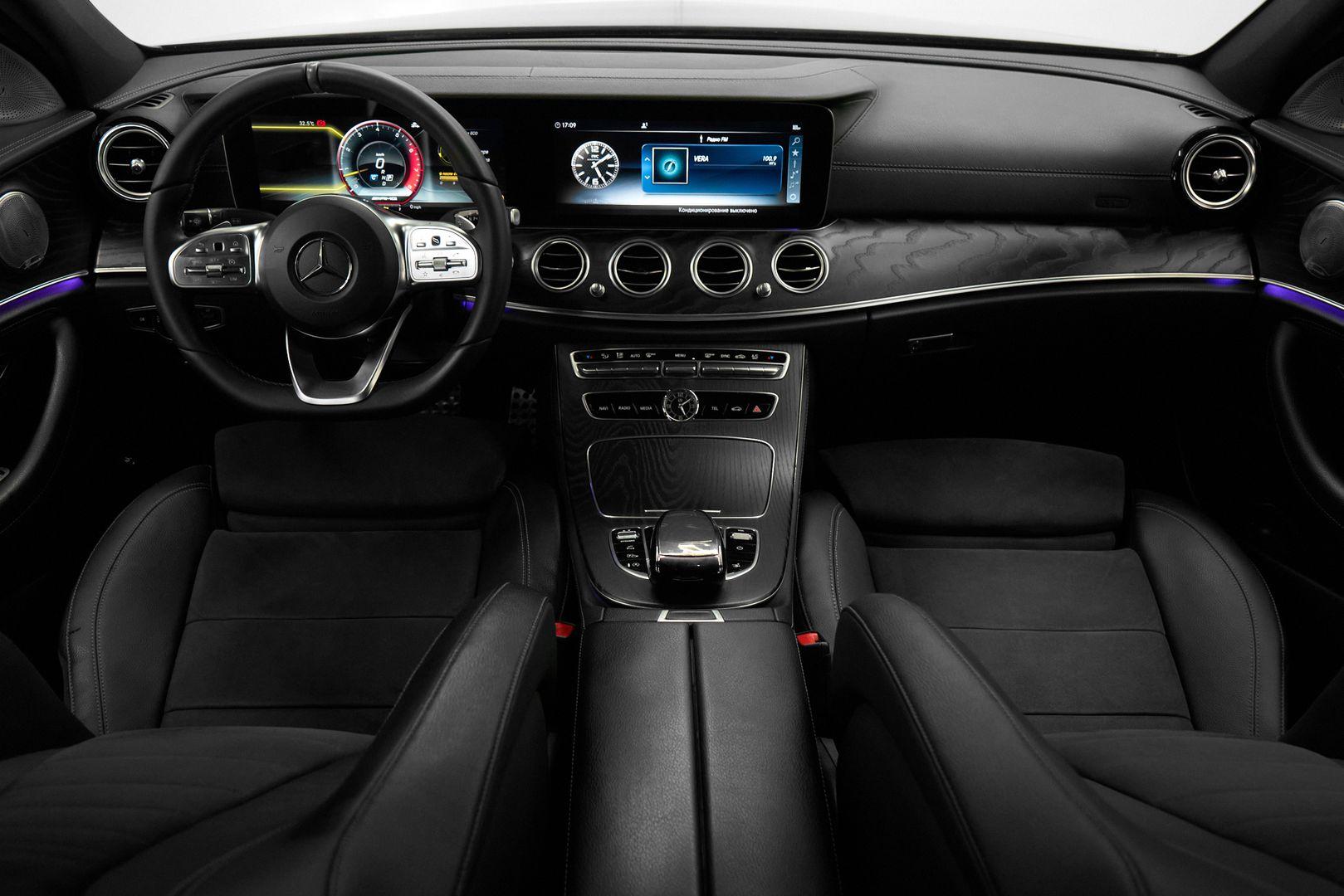 Mercedes-Benz E-Класс 2018, черный