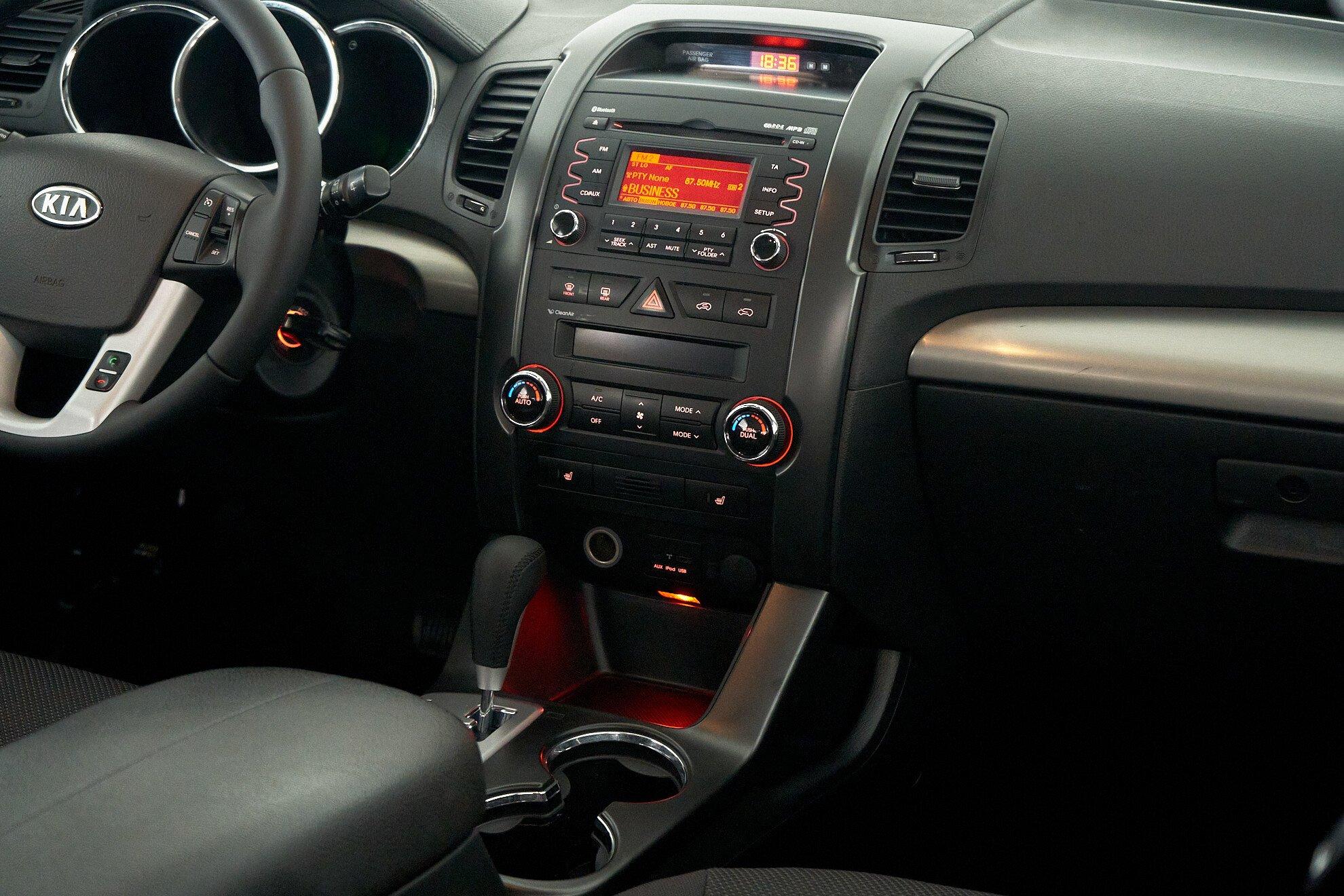 Kia Sorento 2011, черный