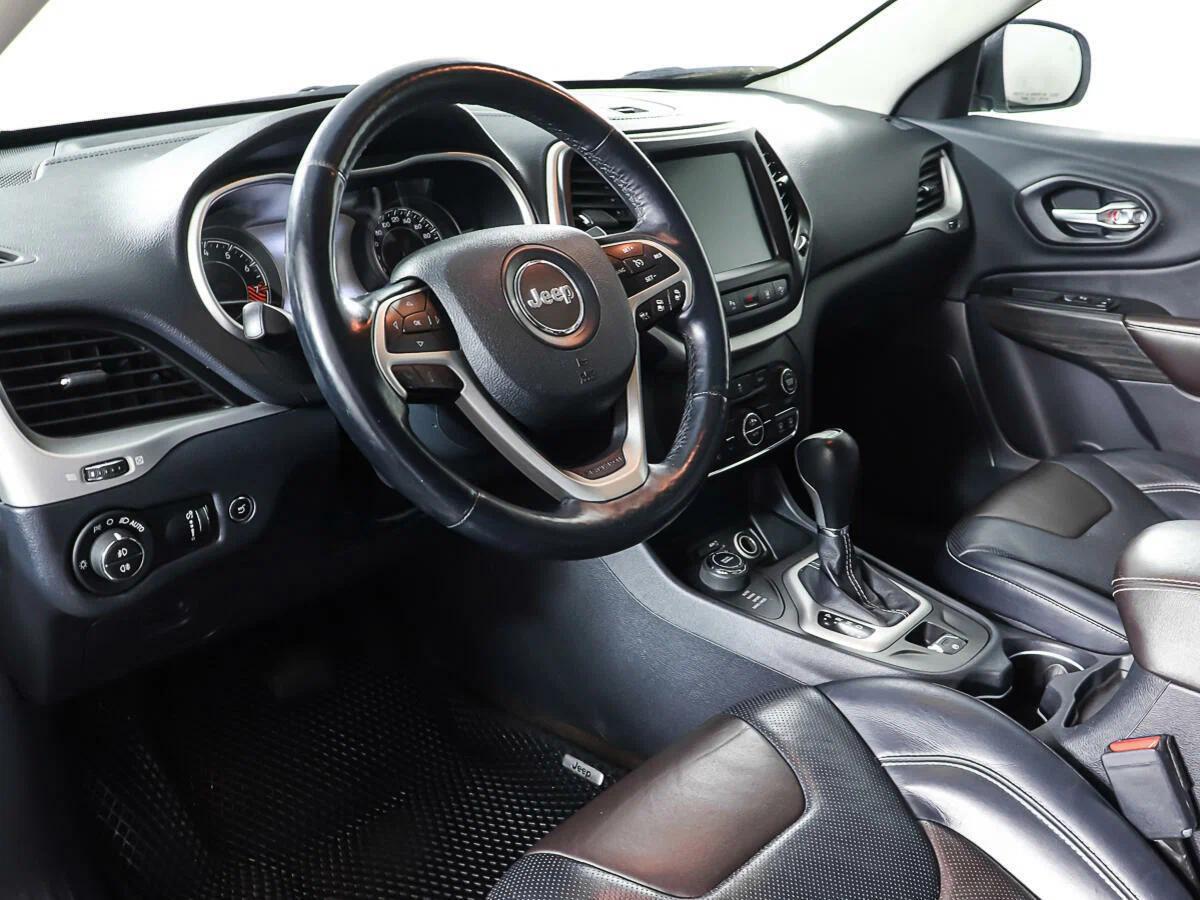 Jeep Cherokee 2018, белый