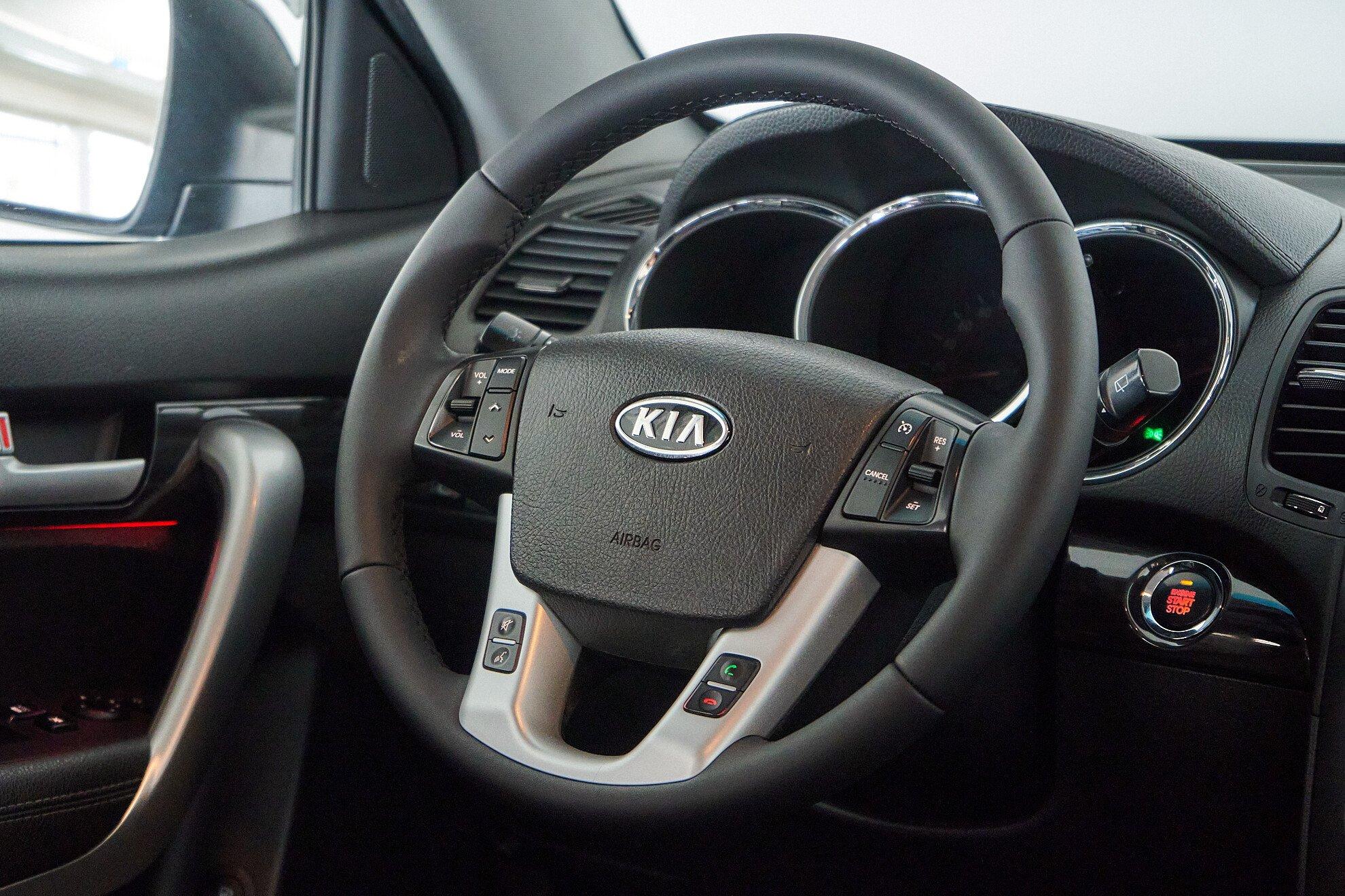 Kia Sorento 2011, коричневый