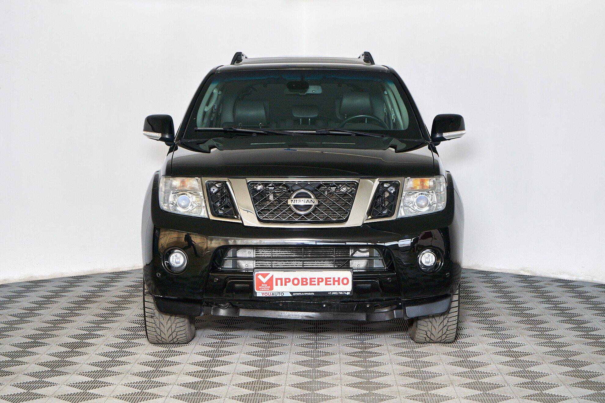 Nissan Pathfinder 2012, черный