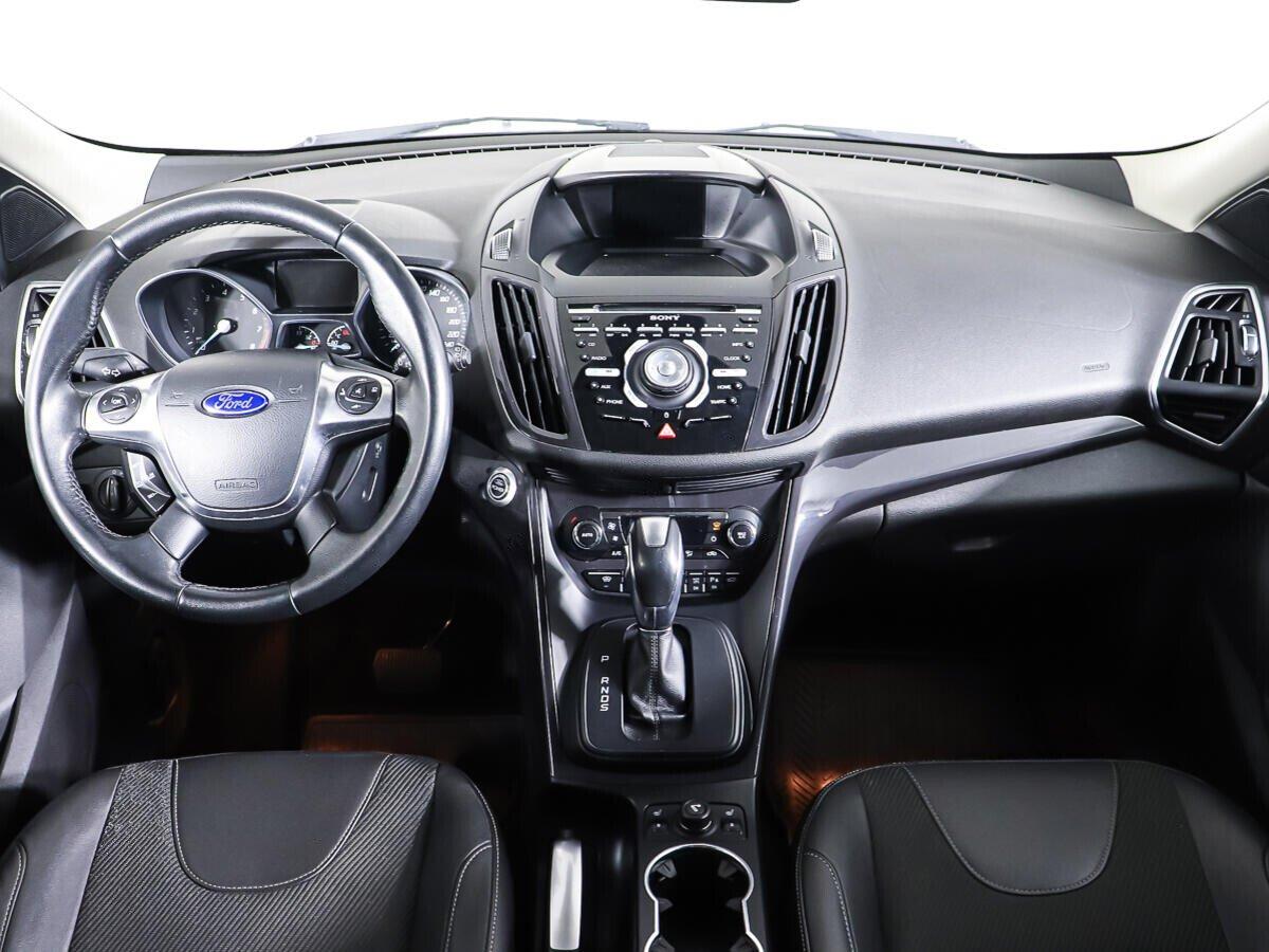 Ford Kuga 2016, зеленый