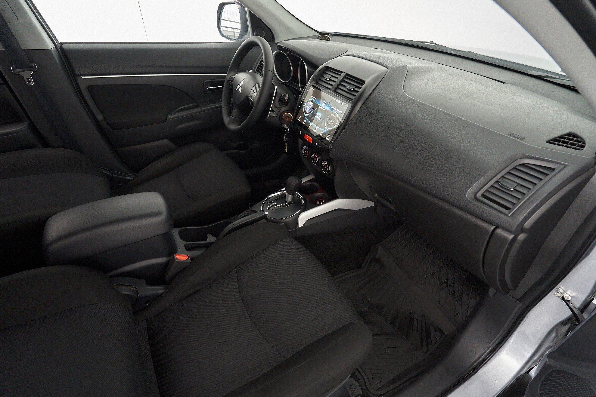 Mitsubishi ASX 2012, серебряный
