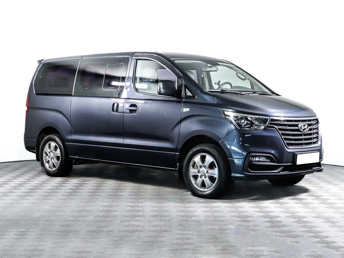 Hyundai Grand Starex 2018, синий