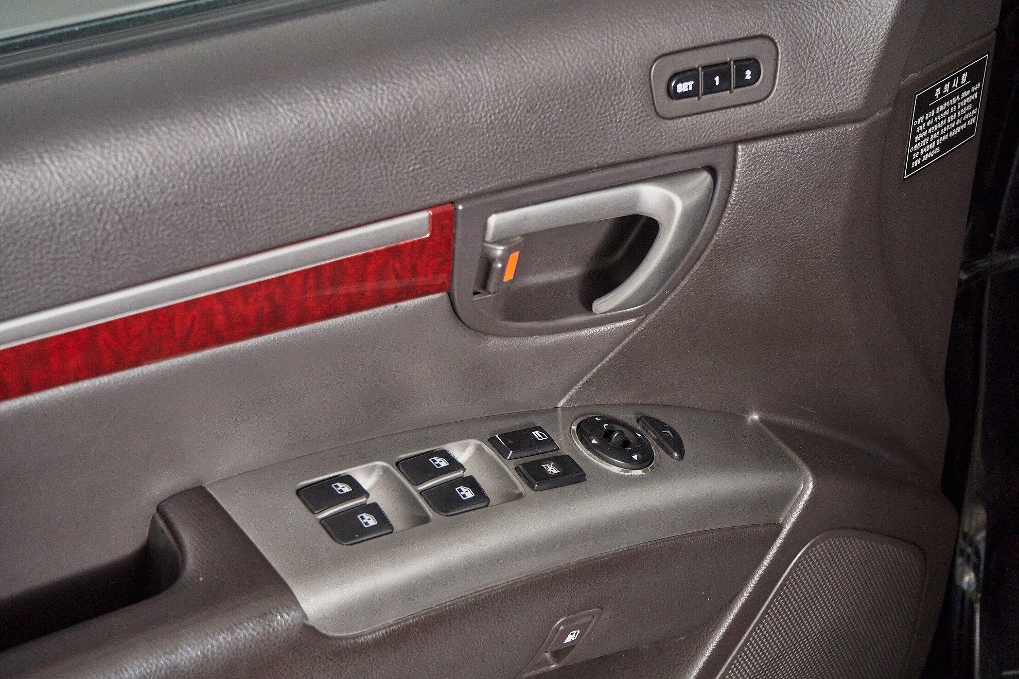 Hyundai Santa Fe 2011, черный