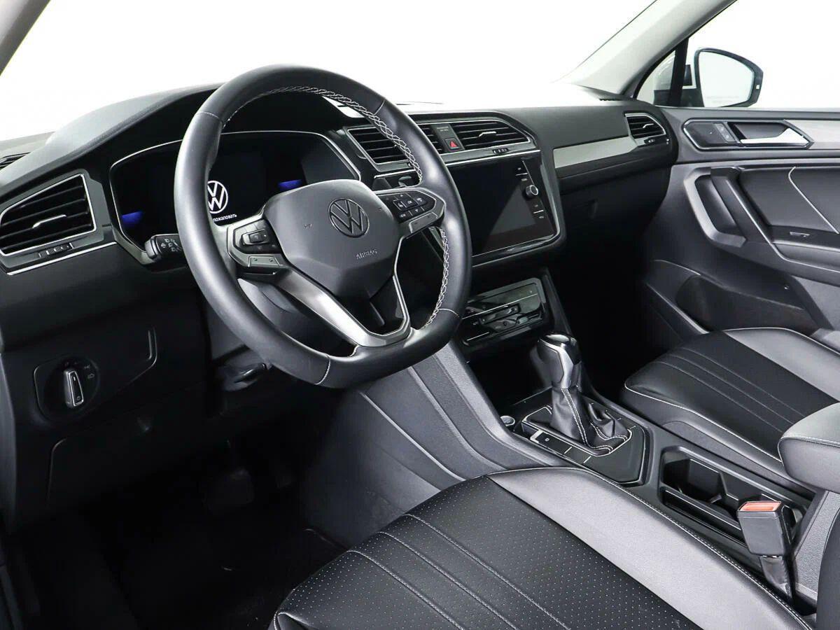 Volkswagen Tiguan 2023, белый