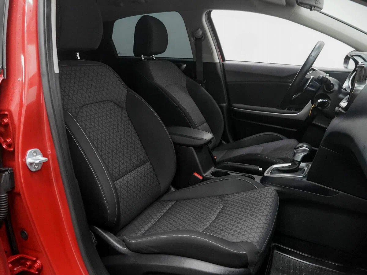 Kia Ceed 2018, красный