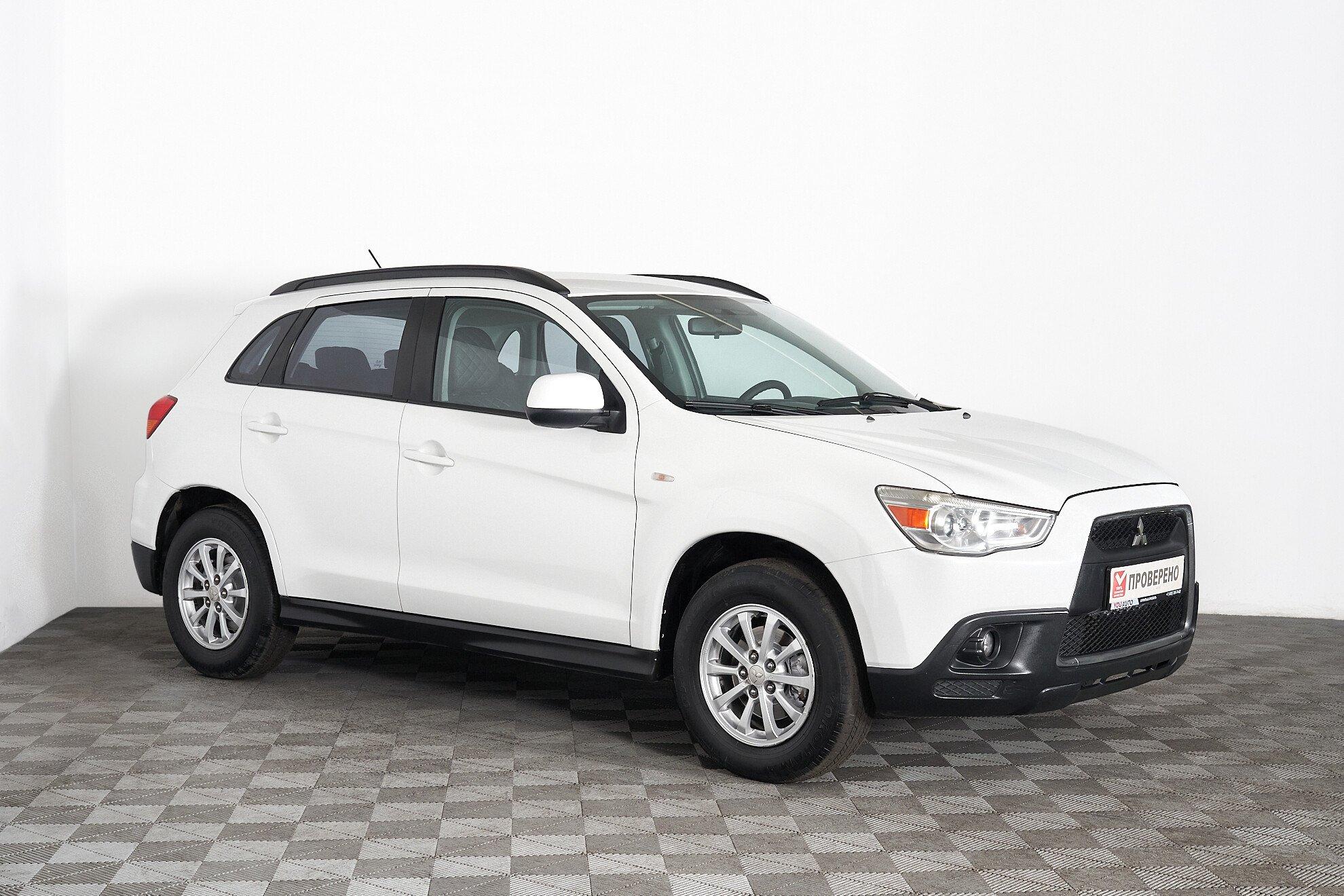 Mitsubishi ASX 2012, белый