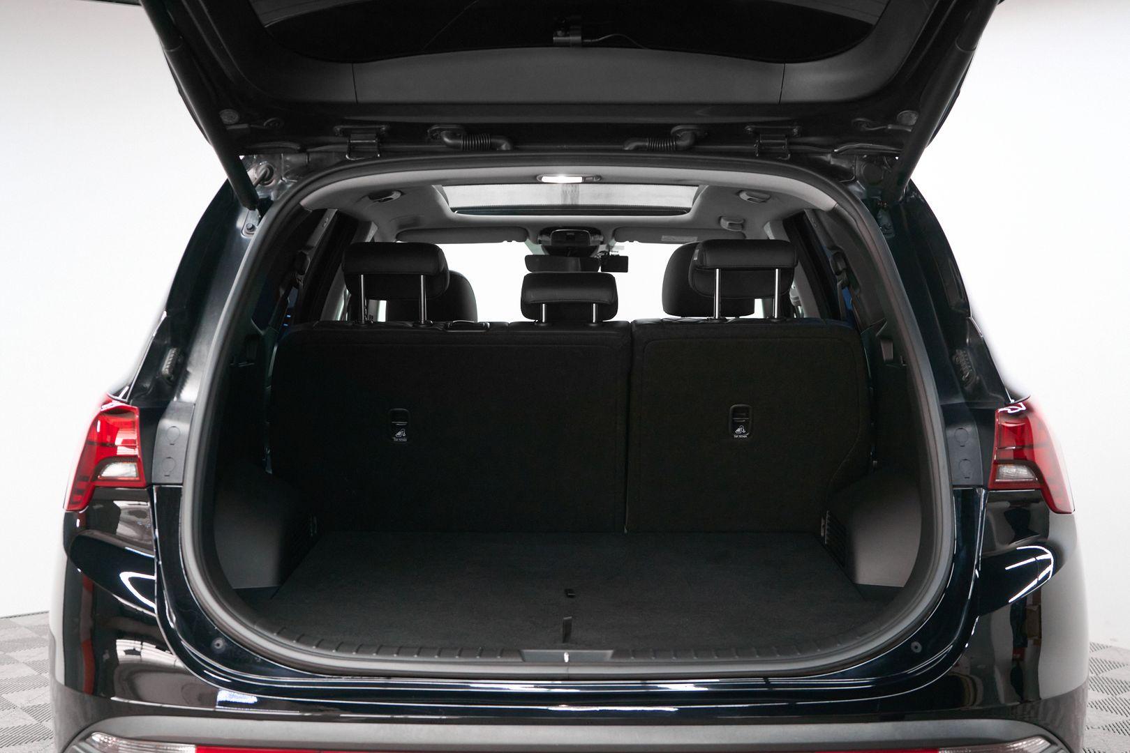 Hyundai Santa Fe 2020, черный
