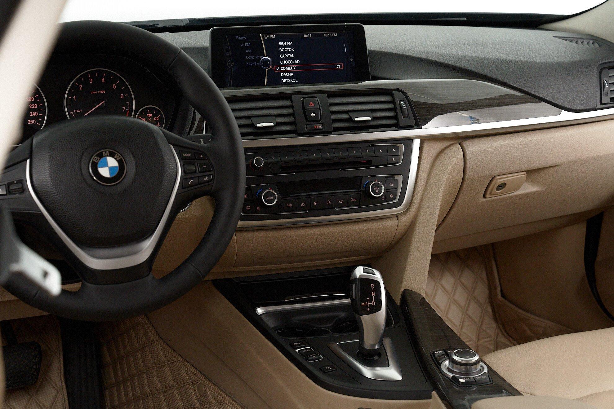 BMW 3 серии 2012, черный