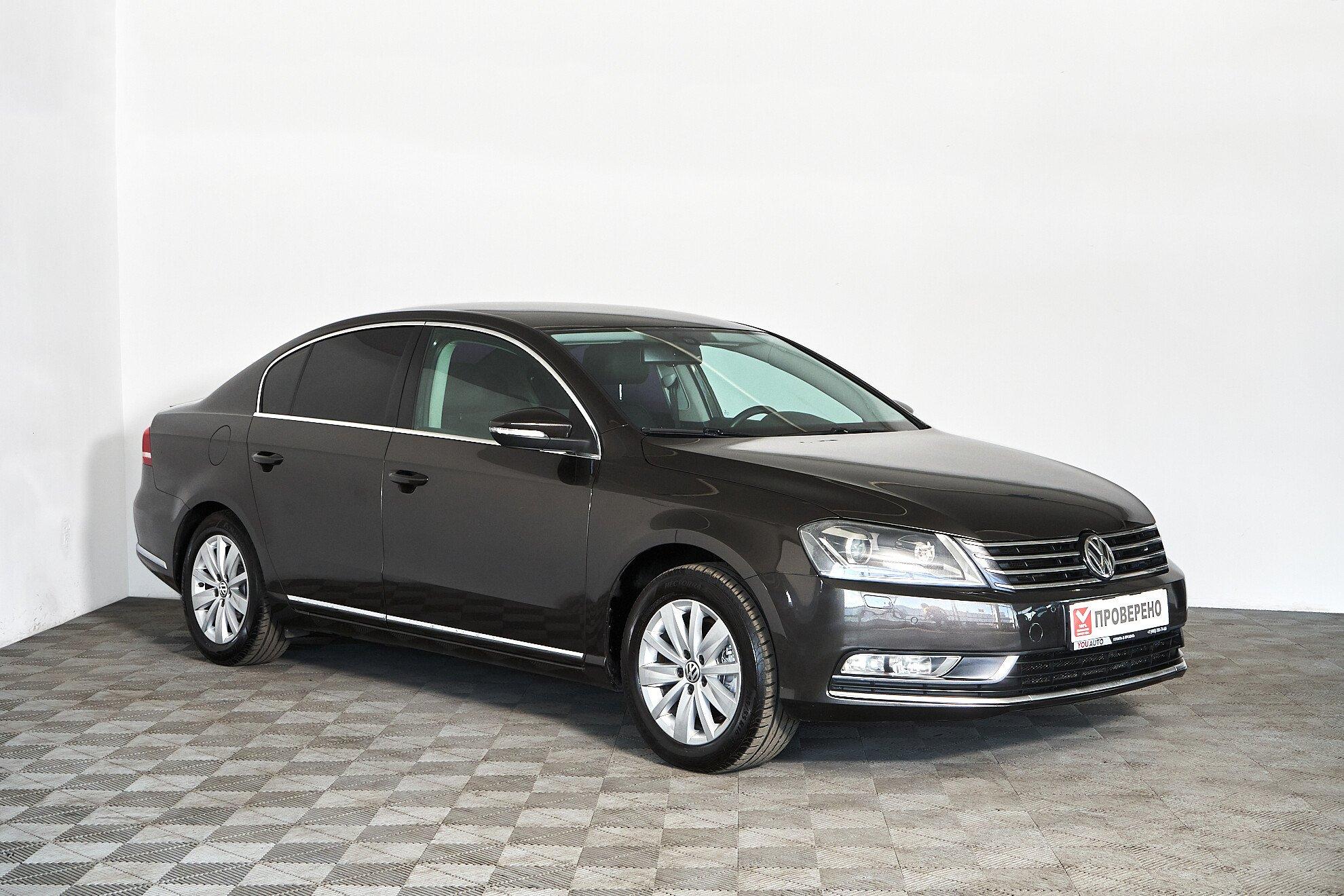 Volkswagen Passat 2013, коричневый