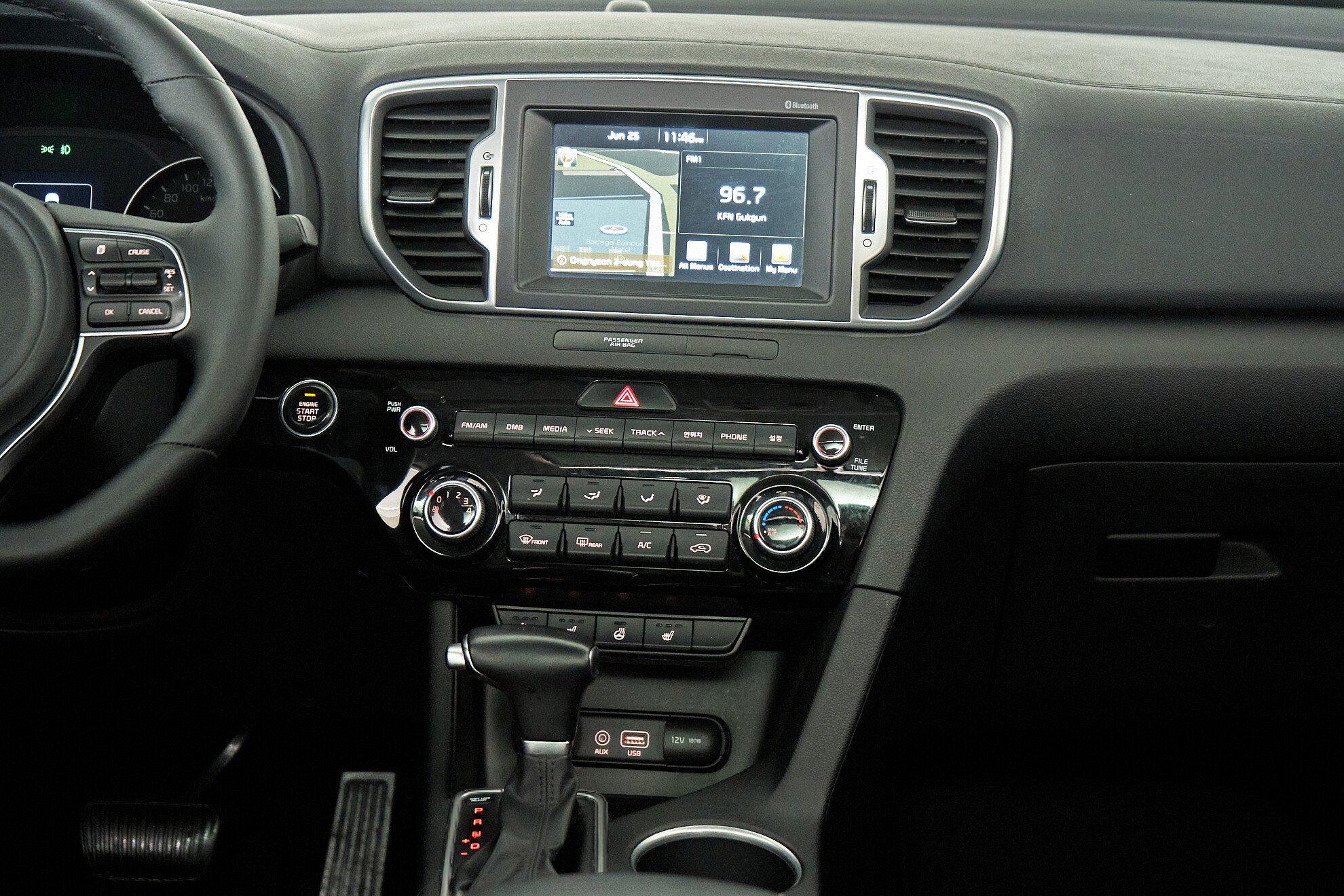 Kia Sportage 2016, белый