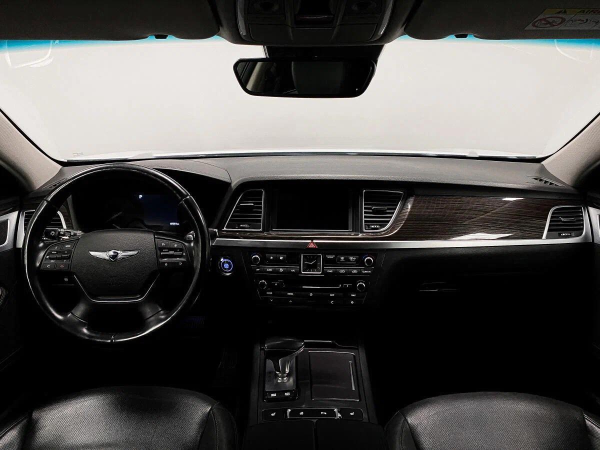 Genesis G80 2019, белый