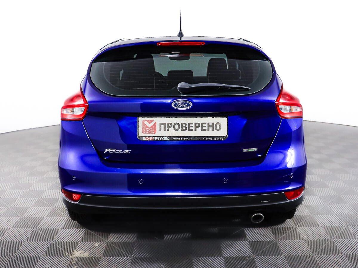 Ford Focus 2018, синий