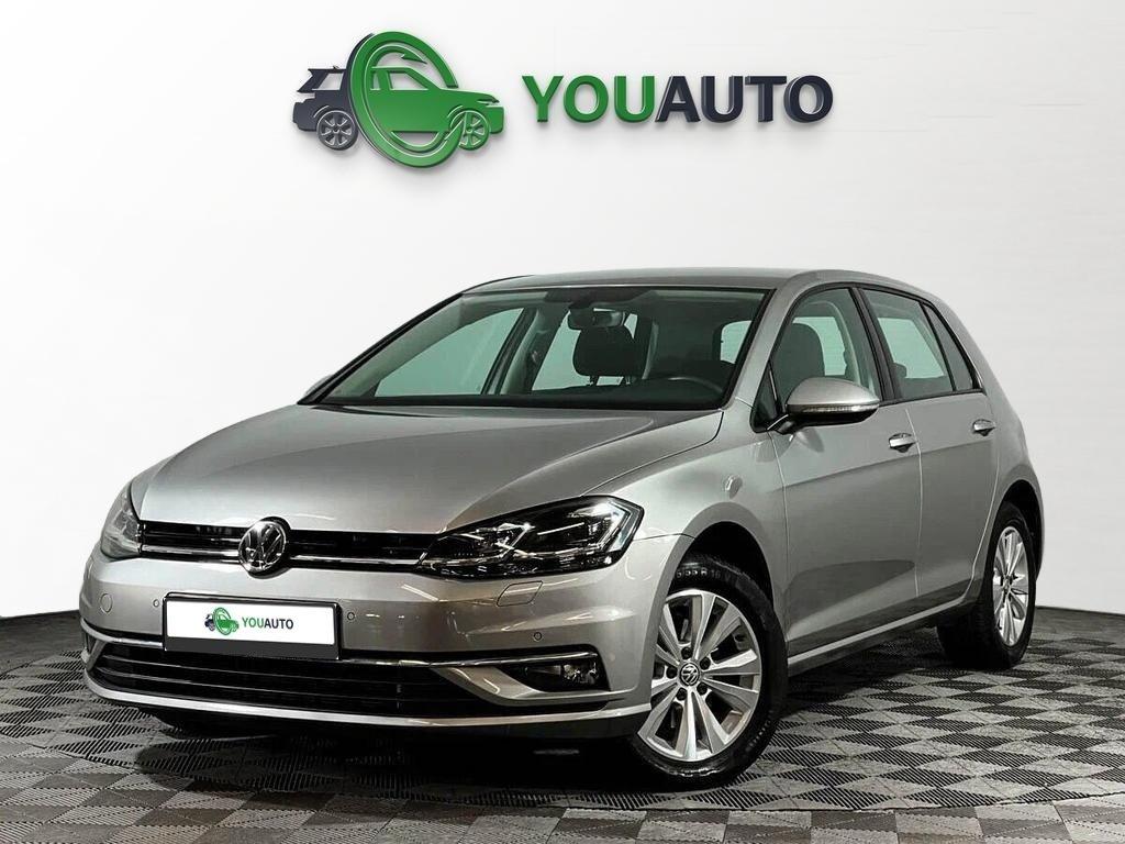 Volkswagen Golf 2018, бежевый