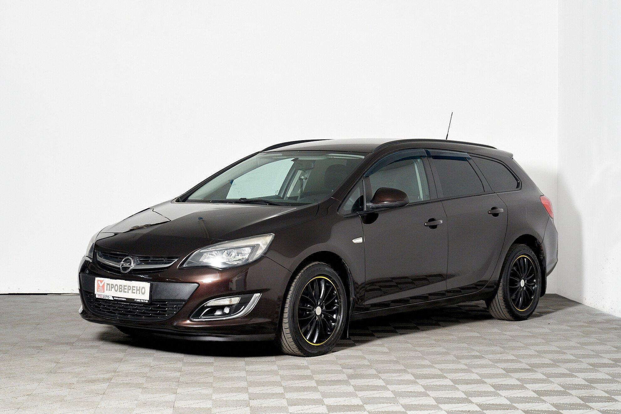 Opel Astra 2013, коричневый