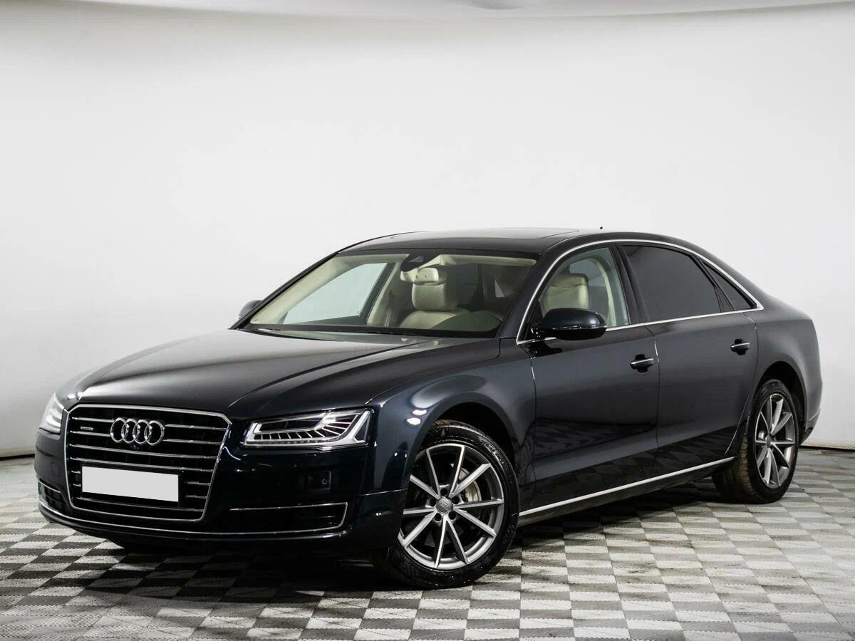 Audi A8 2017, синий